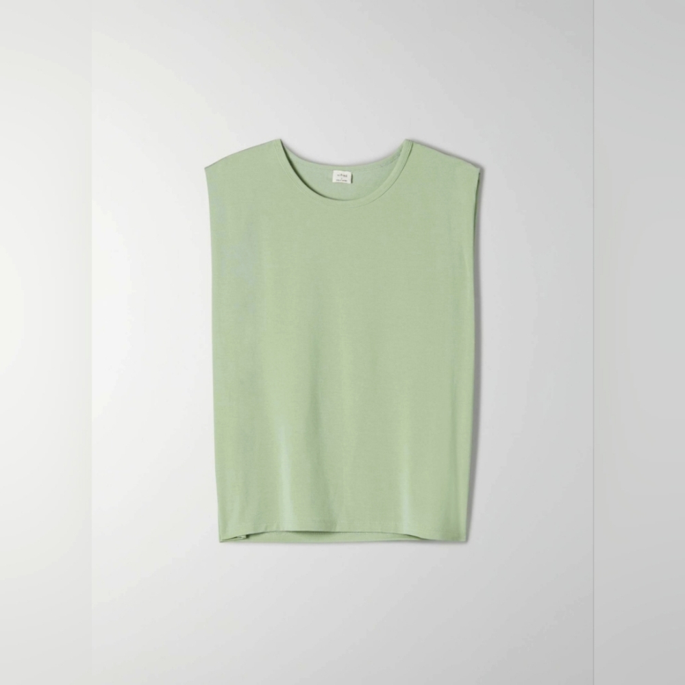 Wilfred, 'The Flight Tank', Beige, L